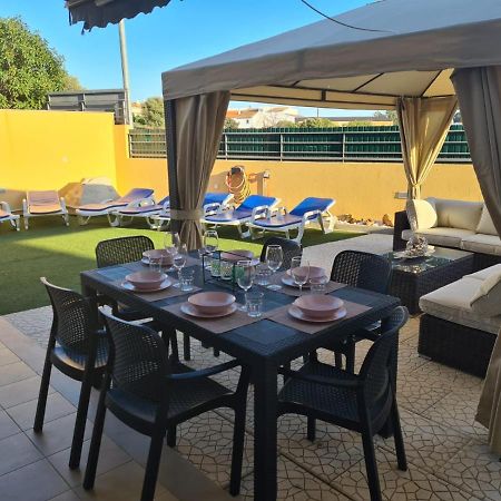 Stunning Villa With Pool 阿尔布费拉 外观 照片